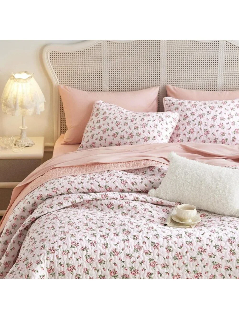 Floral Quilt Set - Cottagecore Shabby Chic Reversible Bedspread, Pink